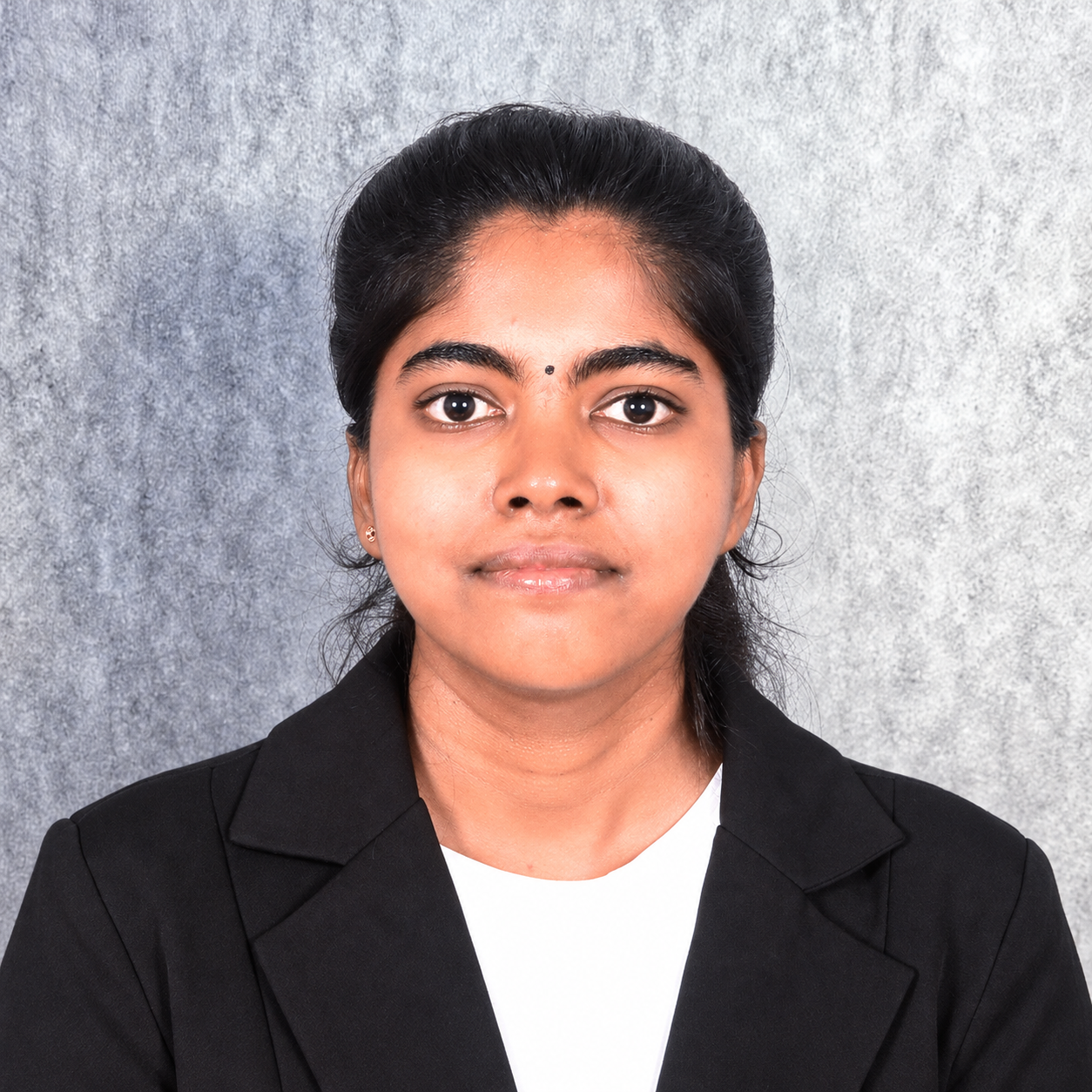 Portrait of Ms. Piravina Kulendrarajah
